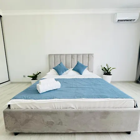 1835 Rams City Mountain View Apartment Almatı Dış mekan fotoğraf