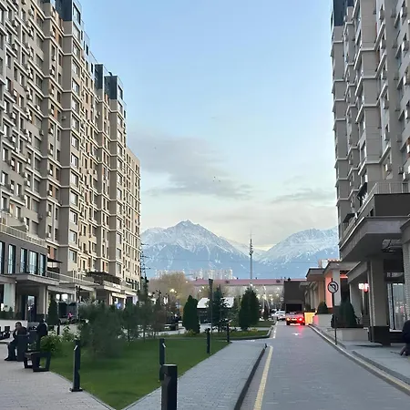 1835 Rams City Mountain View Apartment Almatı Dış mekan fotoğraf